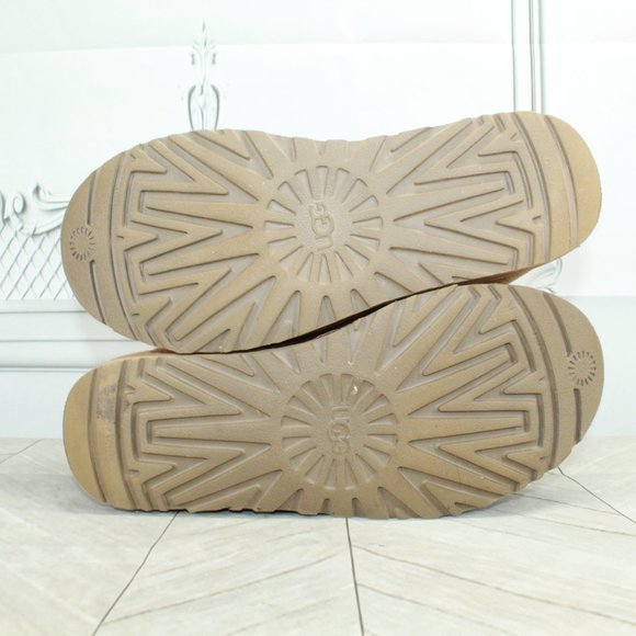 UGG Classic Short II Chestnut Suede Shearling Lined Winter Boots Size 8 - Picture 9 of 9